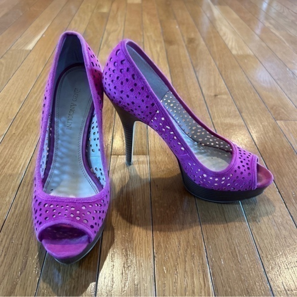 Enzo Angiolini Shoes Sully Laser Cut Pink Pumps High Heels 
Sz 8 Heel height 5”